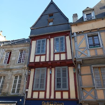 Escapade Romantique Sous Les Toits De Kereon - Centre Historique, Rue Pietonne 坎佩尔 外观 照片