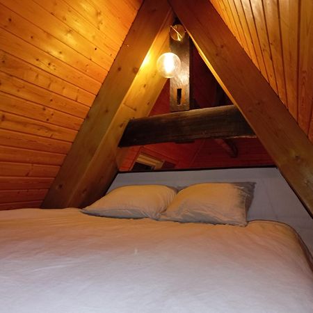 Escapade Romantique Sous Les Toits De Kereon - Centre Historique, Rue Pietonne 坎佩尔 外观 照片