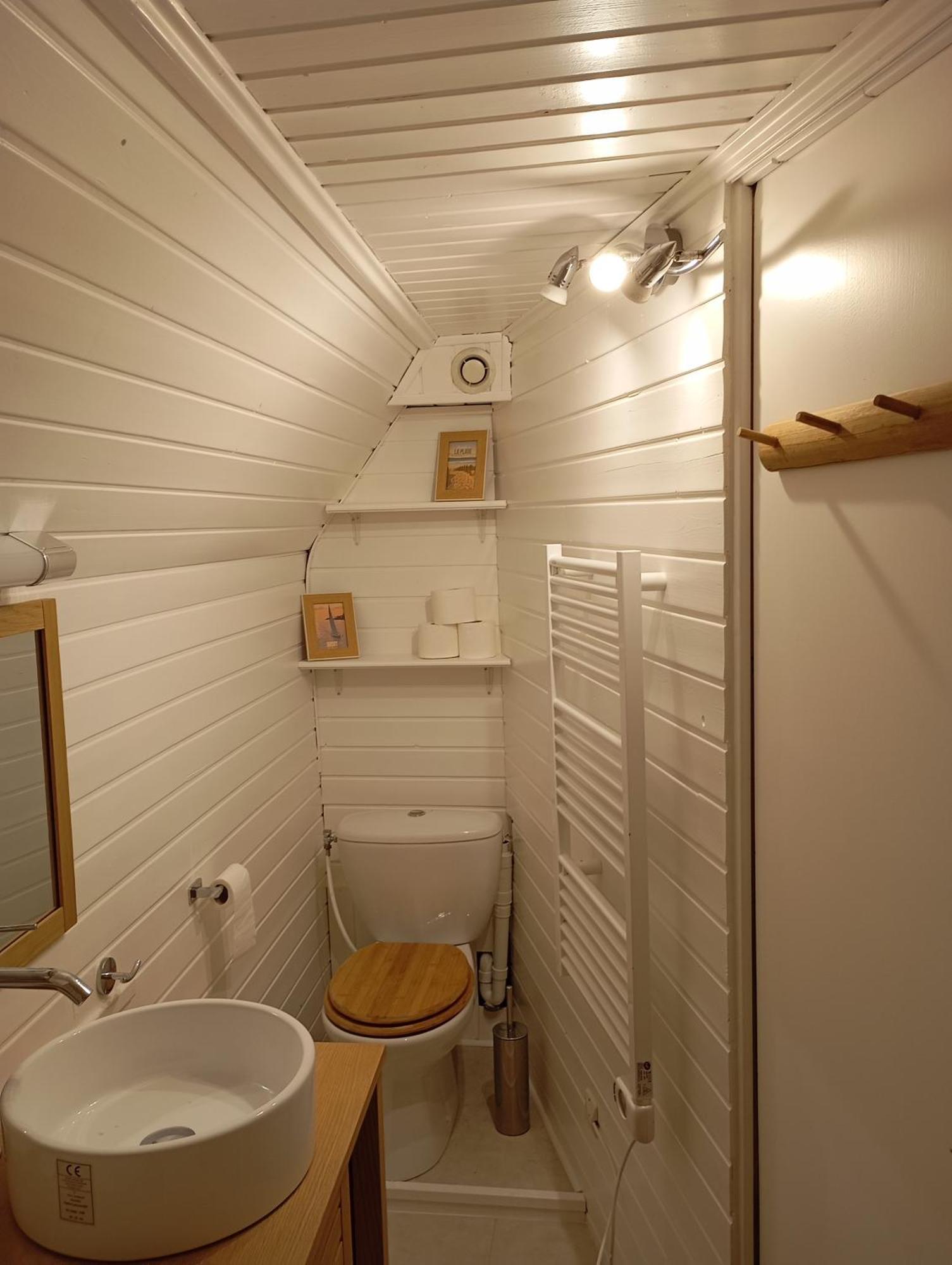 Escapade Romantique Sous Les Toits De Kereon - Centre Historique, Rue Pietonne 坎佩尔 外观 照片