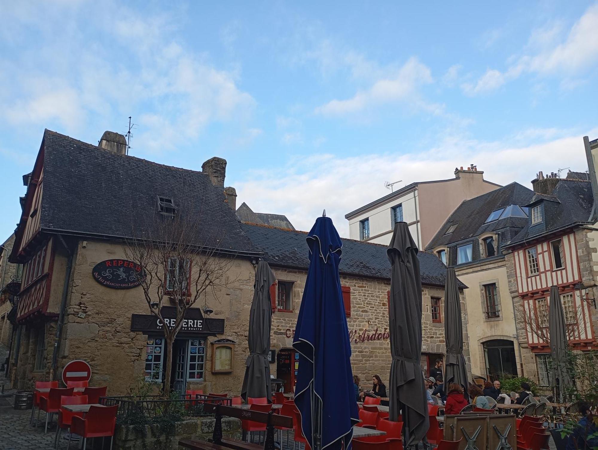 Escapade Romantique Sous Les Toits De Kereon - Centre Historique, Rue Pietonne 坎佩尔 外观 照片